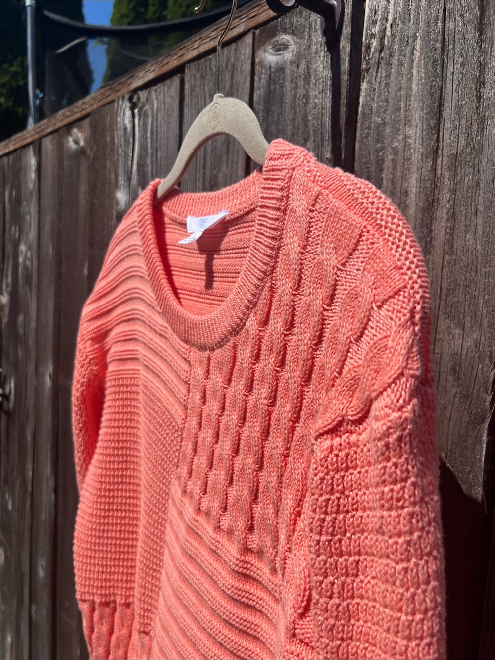 Time and Tru Coral Crewneck Sweater size medium - Picture 3 of 12